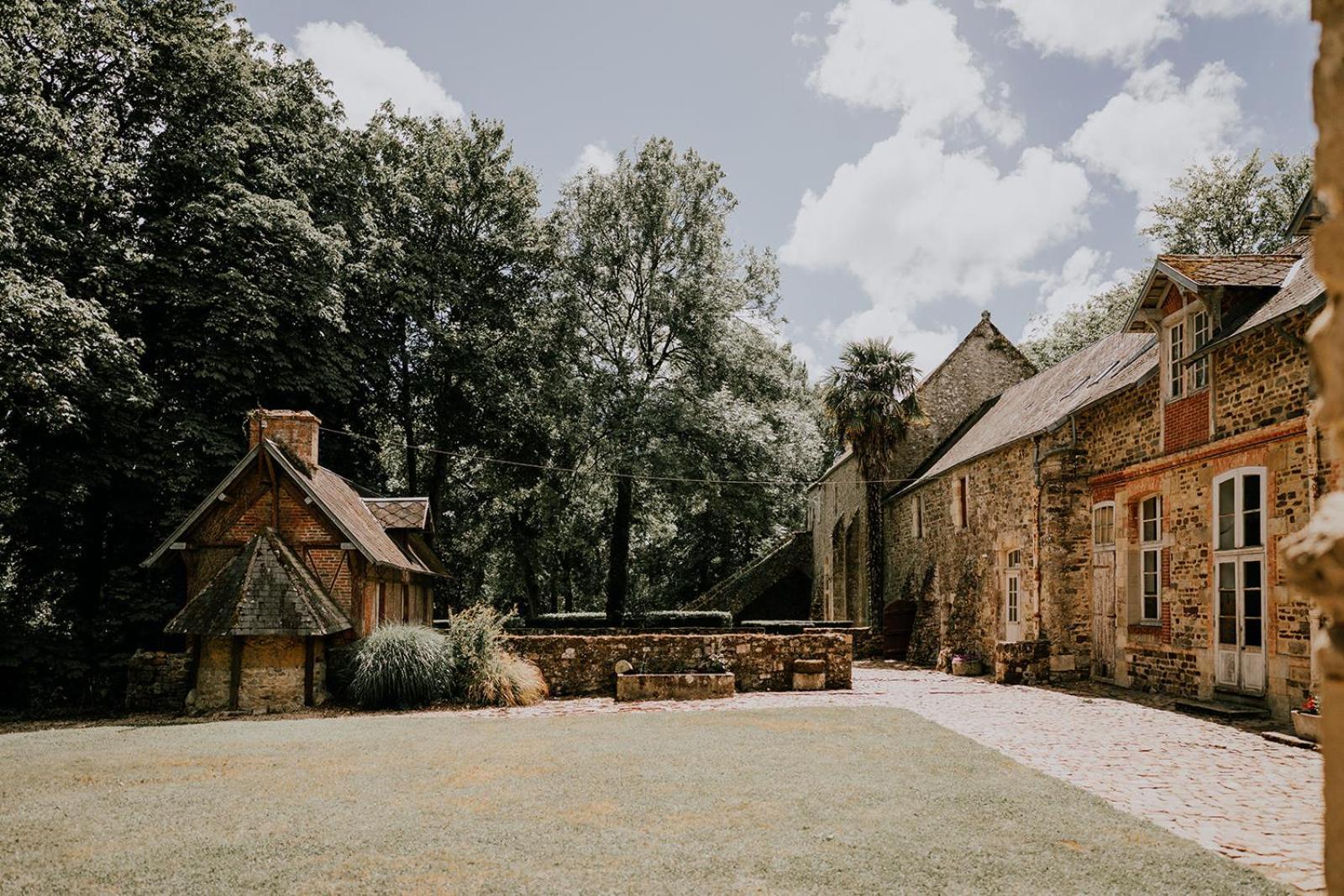 Abbaye De Blanchelande Bed & Breakfast Neufmesnil Bagian luar foto