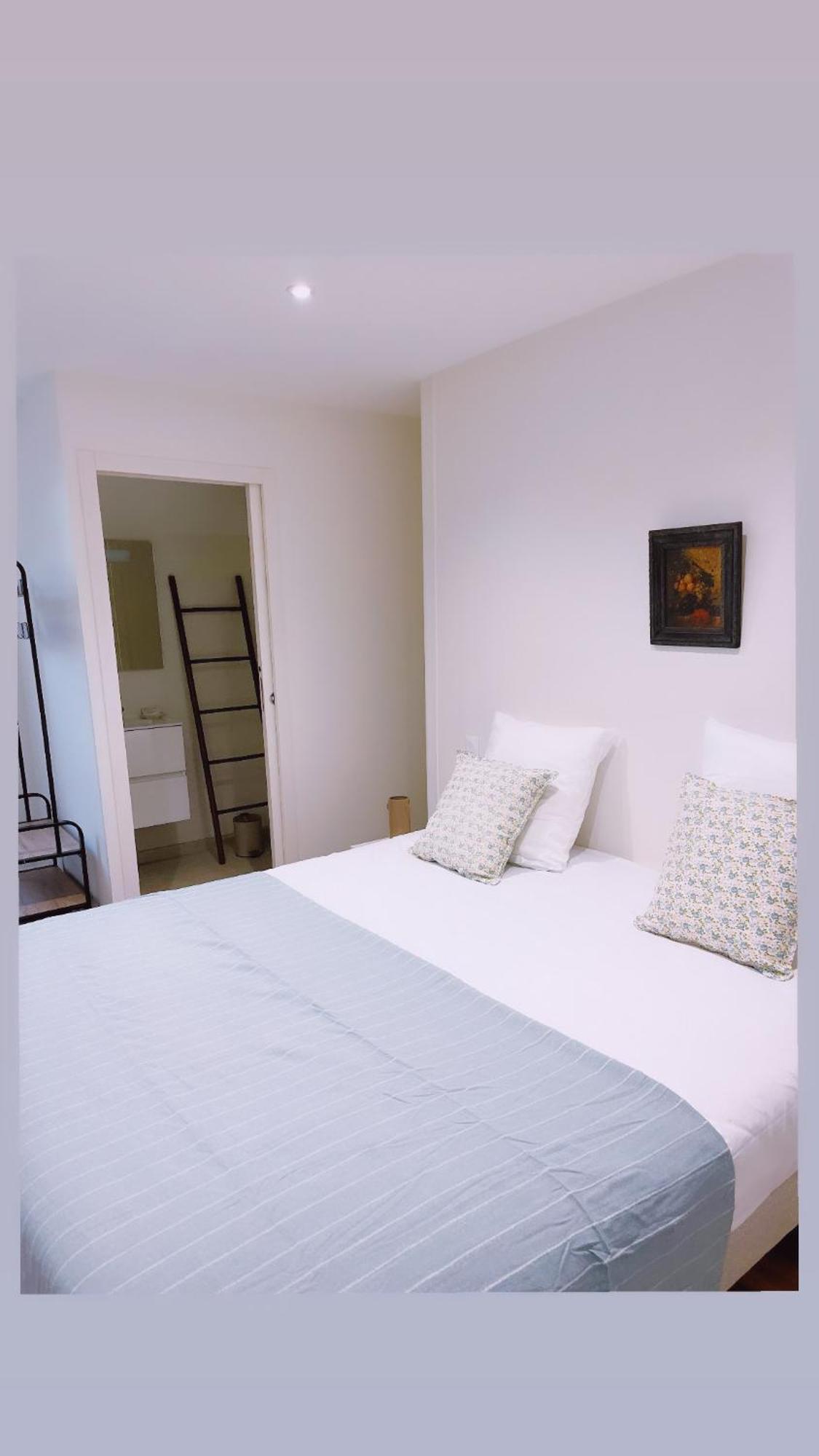 Abbaye De Blanchelande Bed & Breakfast Neufmesnil Bagian luar foto