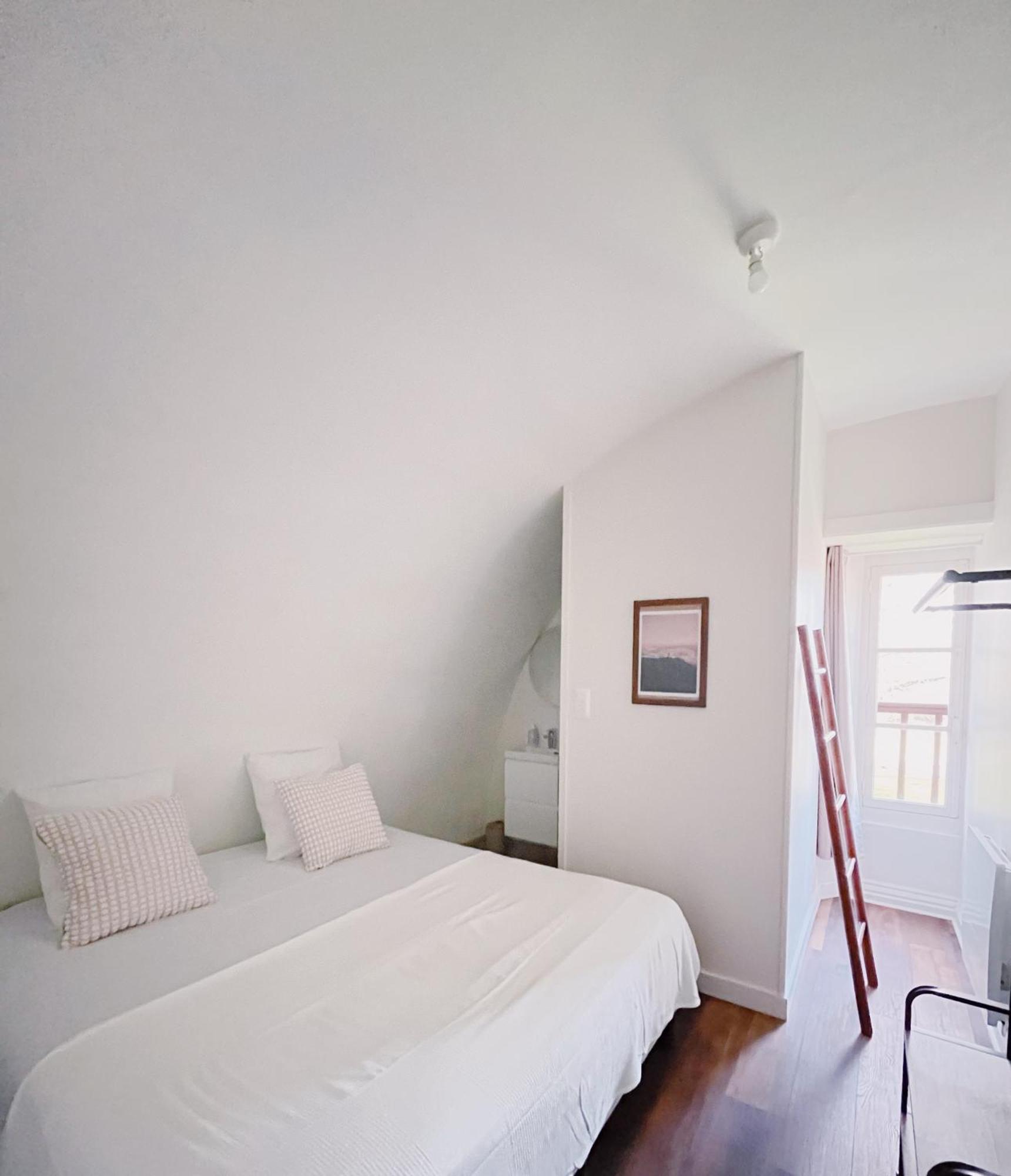 Abbaye De Blanchelande Bed & Breakfast Neufmesnil Bagian luar foto