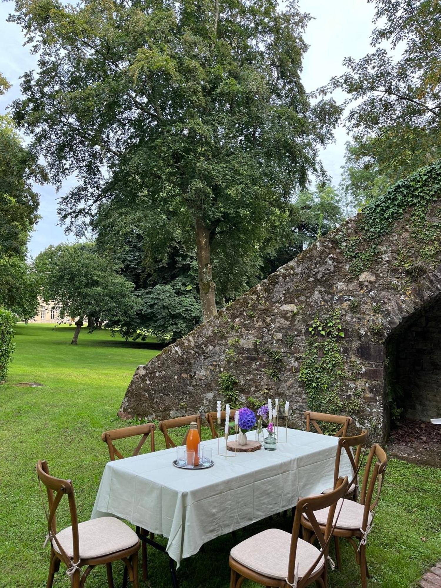 Abbaye De Blanchelande Bed & Breakfast Neufmesnil Bagian luar foto