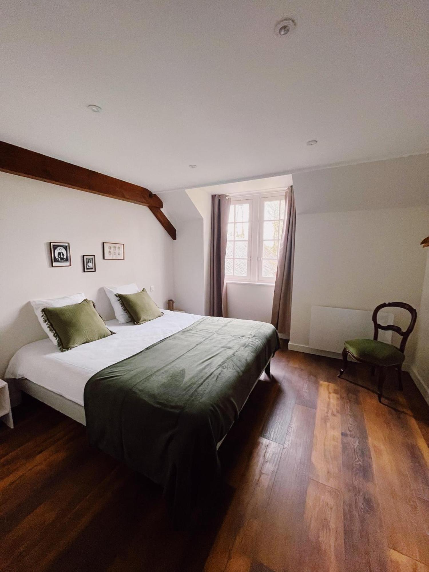 Abbaye De Blanchelande Bed & Breakfast Neufmesnil Bagian luar foto