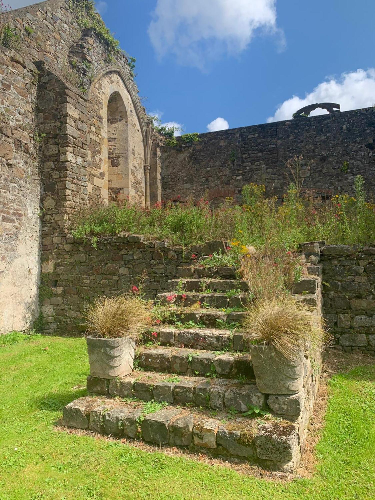 Abbaye De Blanchelande Bed & Breakfast Neufmesnil Bagian luar foto